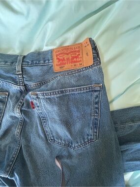 Levi's Blue Straight Leg Jeans - Classic 501 Back Pocket Detail